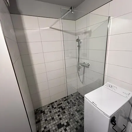 Daire Gemuetliche Mit 1 Schlafzimmer, Wohnzimmer Mit Schlafcouch & Voll Ausgestattete Kueche *