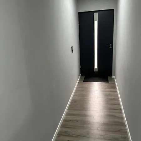 Appartement Gemuetliche Mit 1 Schlafzimmer, Wohnzimmer Mit Schlafcouch & Voll Ausgestattete Kueche