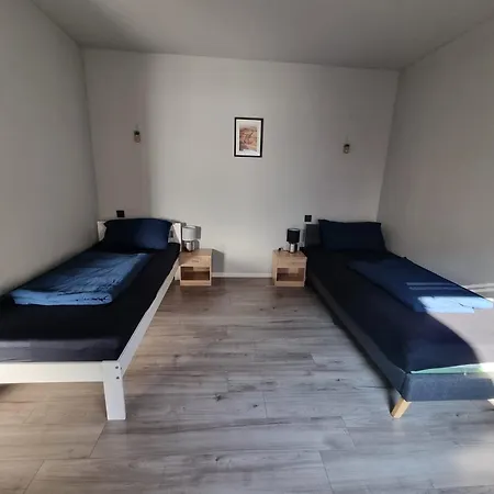 Gemuetliche Mit 1 Schlafzimmer, Wohnzimmer Mit Schlafcouch & Voll Ausgestattete Kueche Daire Rauschenberg