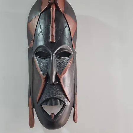 Appartement Gemuetliche Mit 1 Schlafzimmer, Wohnzimmer Mit Schlafcouch & Voll Ausgestattete Kueche *