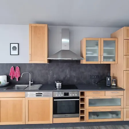Gemuetliche Mit 1 Schlafzimmer, Wohnzimmer Mit Schlafcouch & Voll Ausgestattete Kueche * Rauschenberg