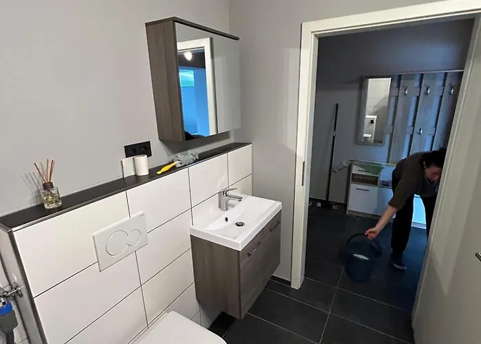 Gemuetliche Mit 1 Schlafzimmer, Wohnzimmer Mit Schlafcouch & Voll Ausgestattete Kueche Apartamento