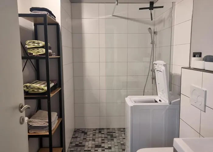 Apartamento Gemuetliche Mit 1 Schlafzimmer, Wohnzimmer Mit Schlafcouch & Voll Ausgestattete Kueche Rauschenberg