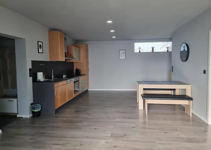 Gemuetliche Mit 1 Schlafzimmer, Wohnzimmer Mit Schlafcouch & Voll Ausgestattete Kueche Apartamento *