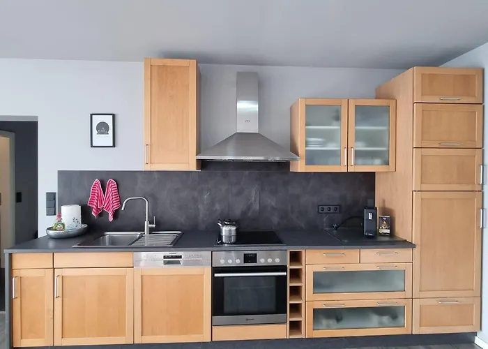 Gemuetliche Mit 1 Schlafzimmer, Wohnzimmer Mit Schlafcouch & Voll Ausgestattete Kueche * Rauschenberg